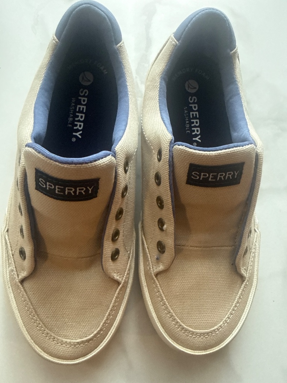 Sneakers - Picture 2 of 5